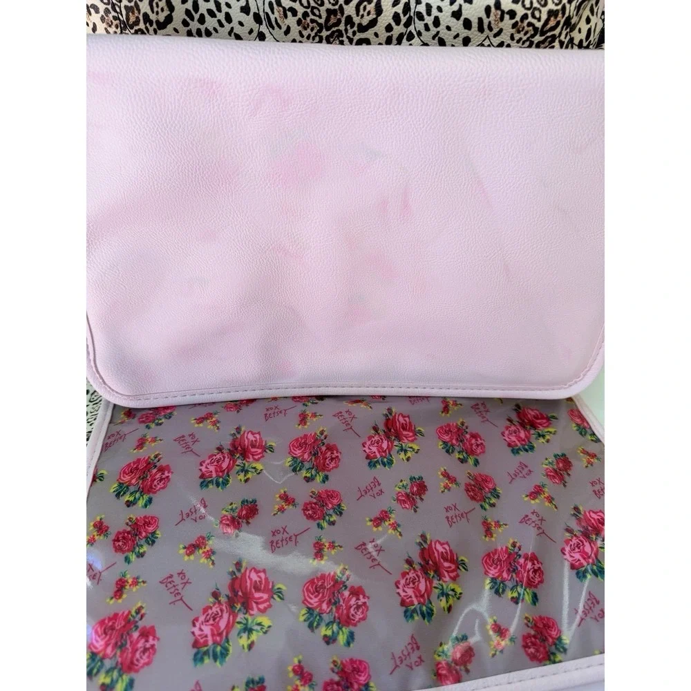 Betsey Johnson betsey johnson